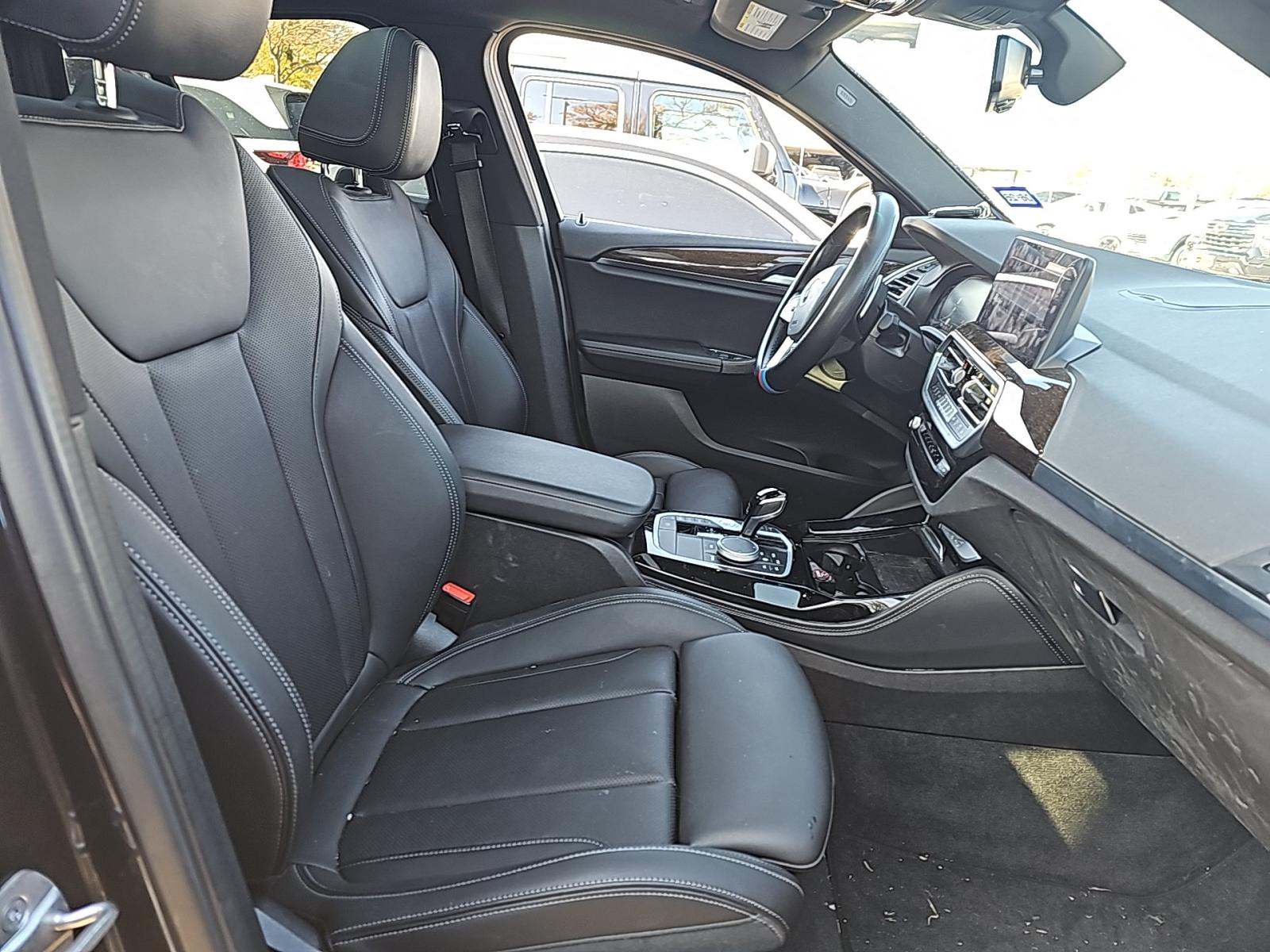 2023 BMW X4 xDrive30i AWD