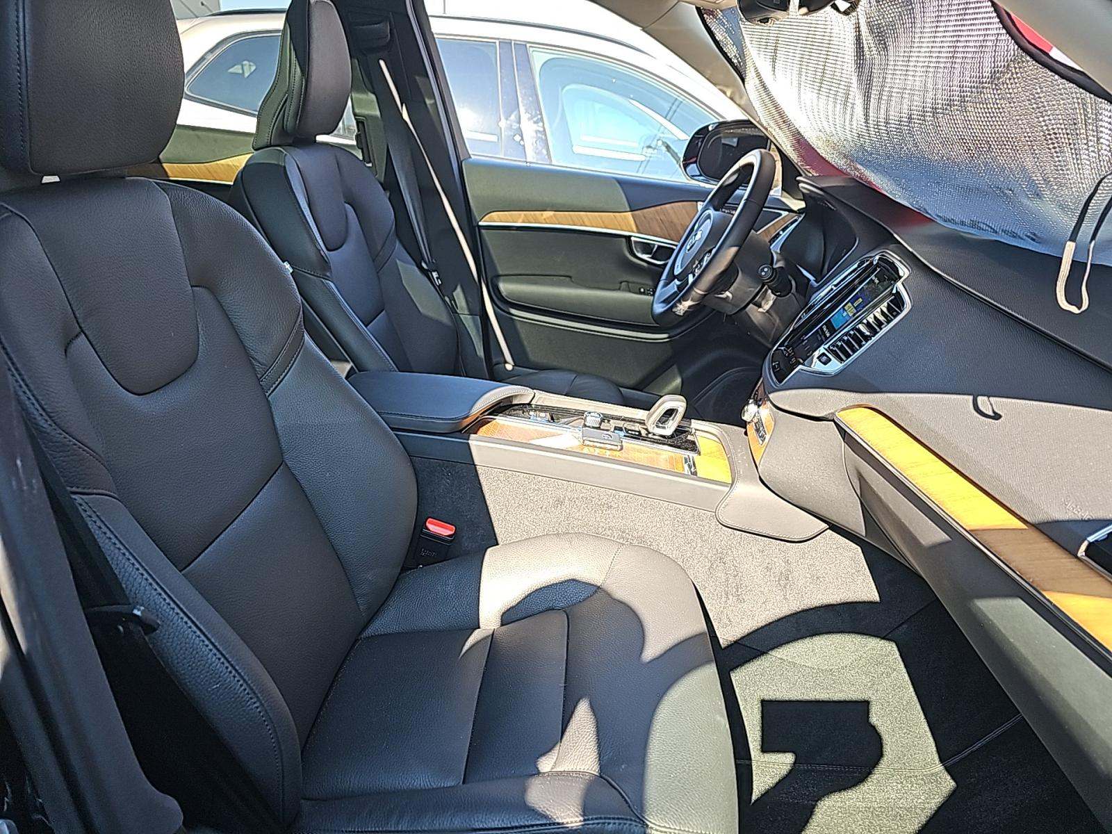 2025 Volvo XC90 B6 Plus AWD