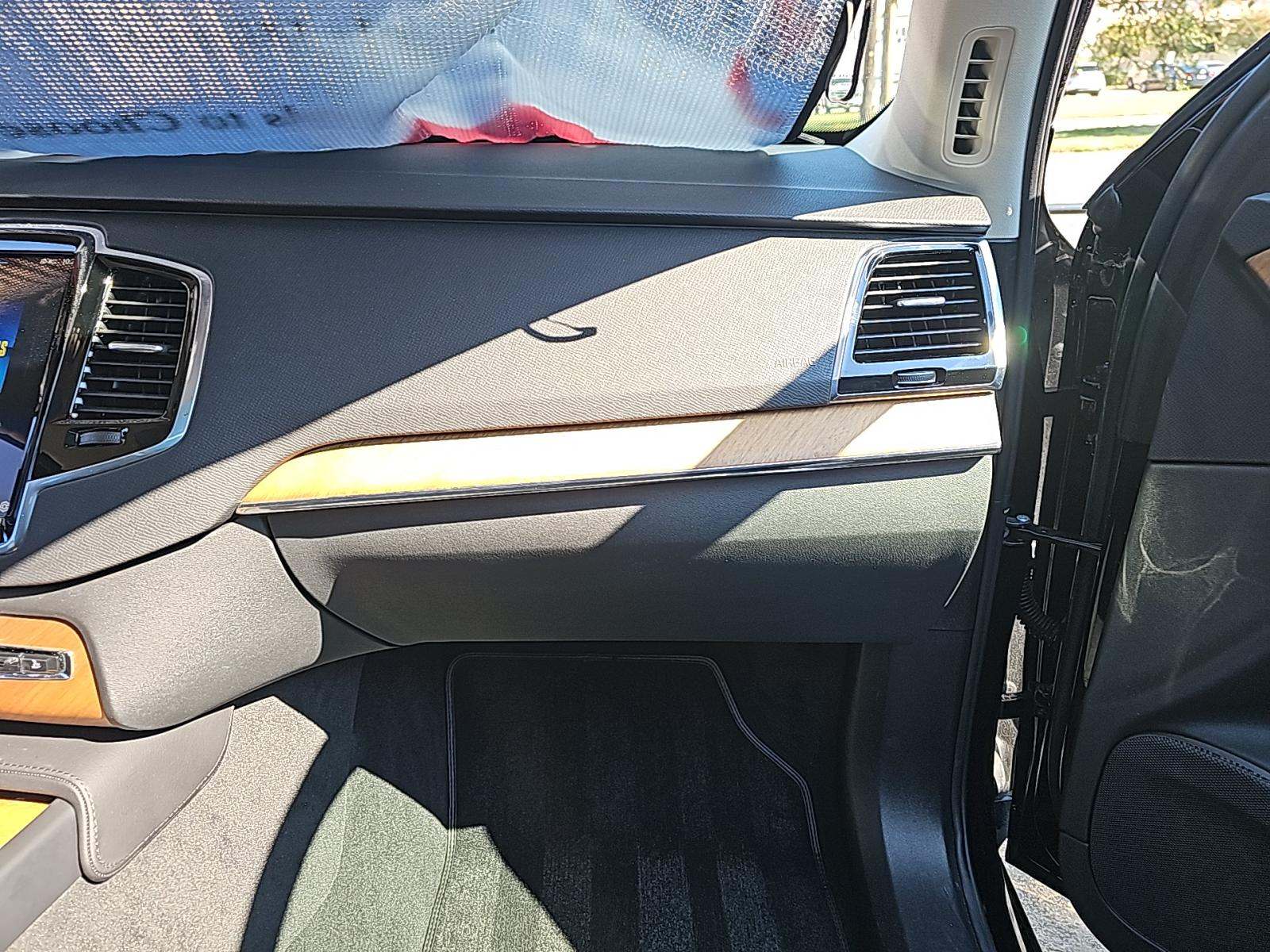 2025 Volvo XC90 B6 Plus AWD