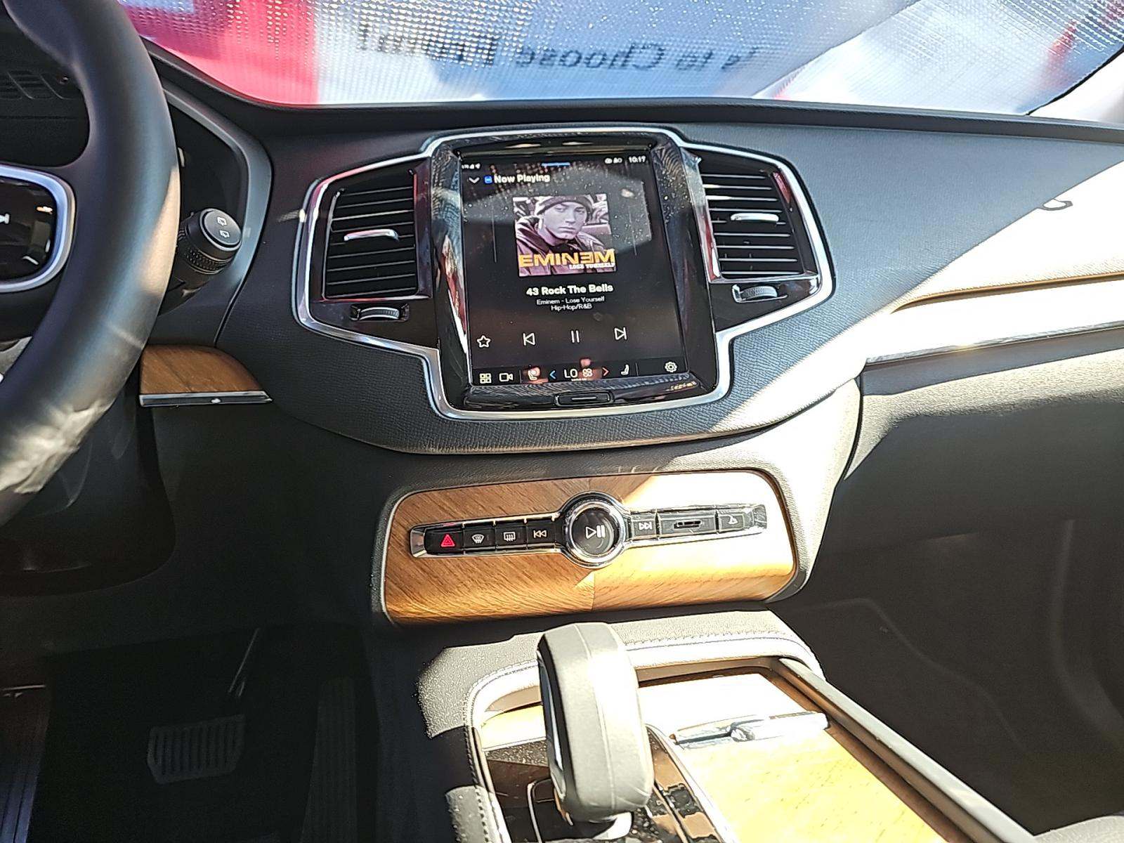 2025 Volvo XC90 B6 Plus AWD