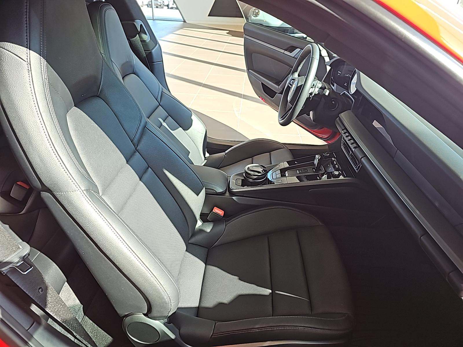 2022 Porsche 911 Carrera RWD