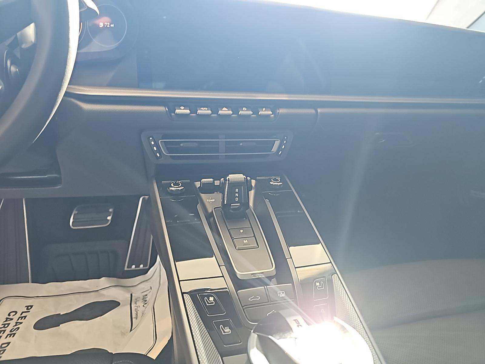 2022 Porsche 911 Carrera RWD