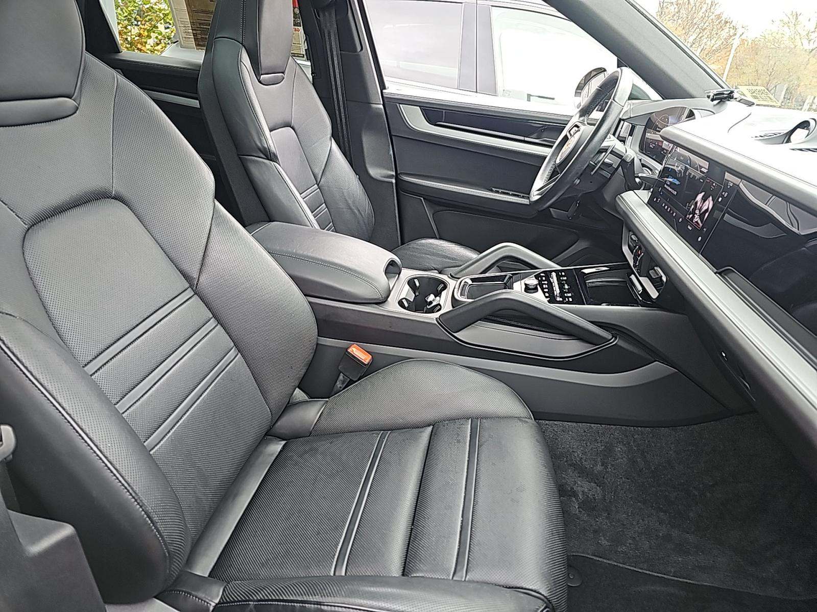 2024 Porsche Cayenne Base AWD