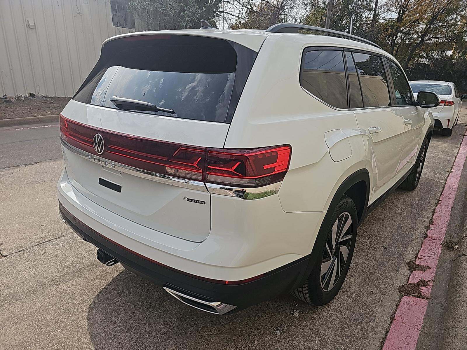 2024 Volkswagen Atlas 2.0T SE AWD