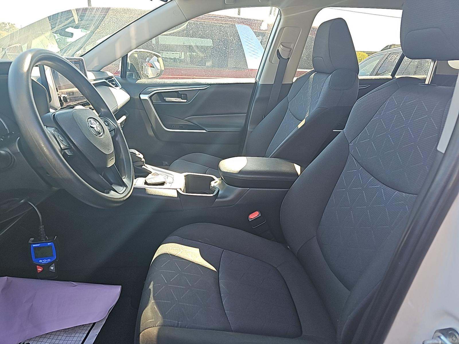 2024 Toyota RAV4 XLE FWD