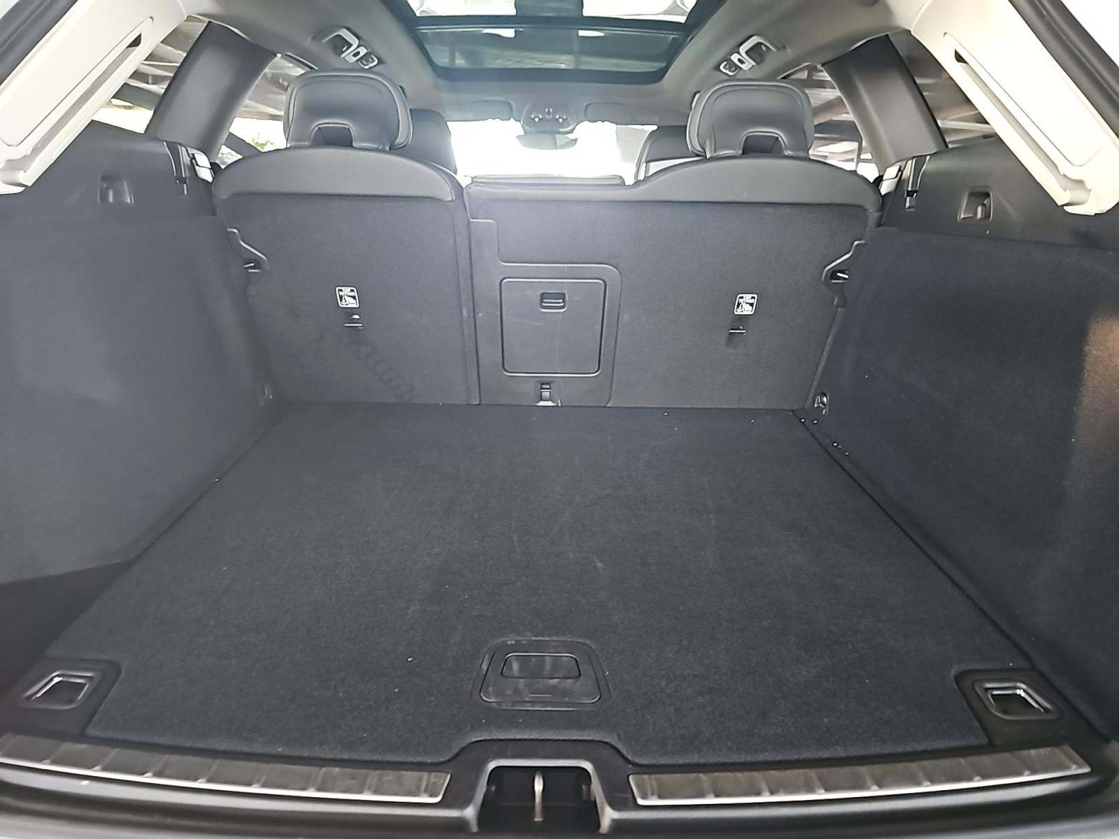 2025 Volvo XC60 B5 Plus AWD