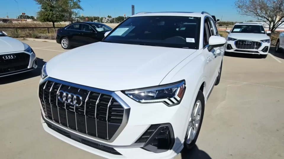 2024 Audi Q3 S line Premium 45 TFSI