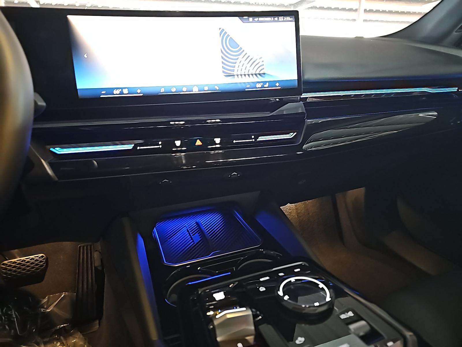 2025 BMW 5 Series 530i xDrive AWD