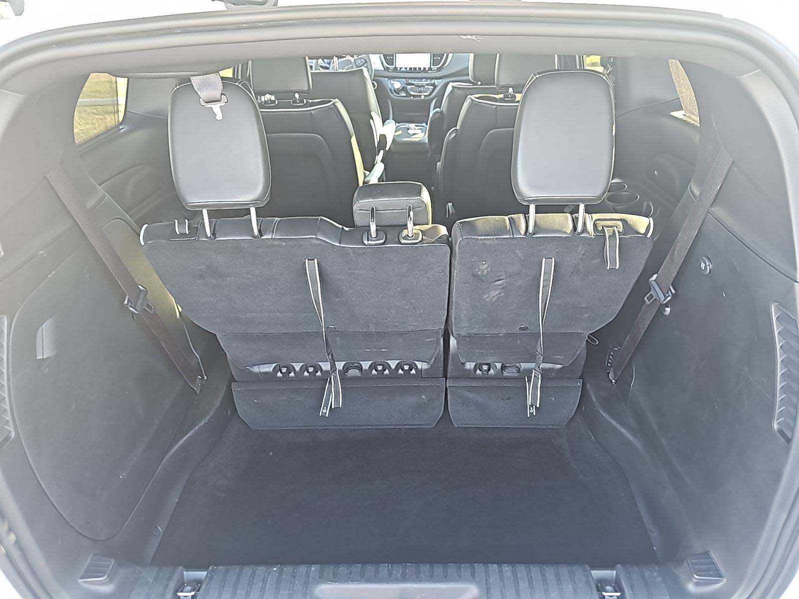 2025 Chrysler Pacifica Limited FWD