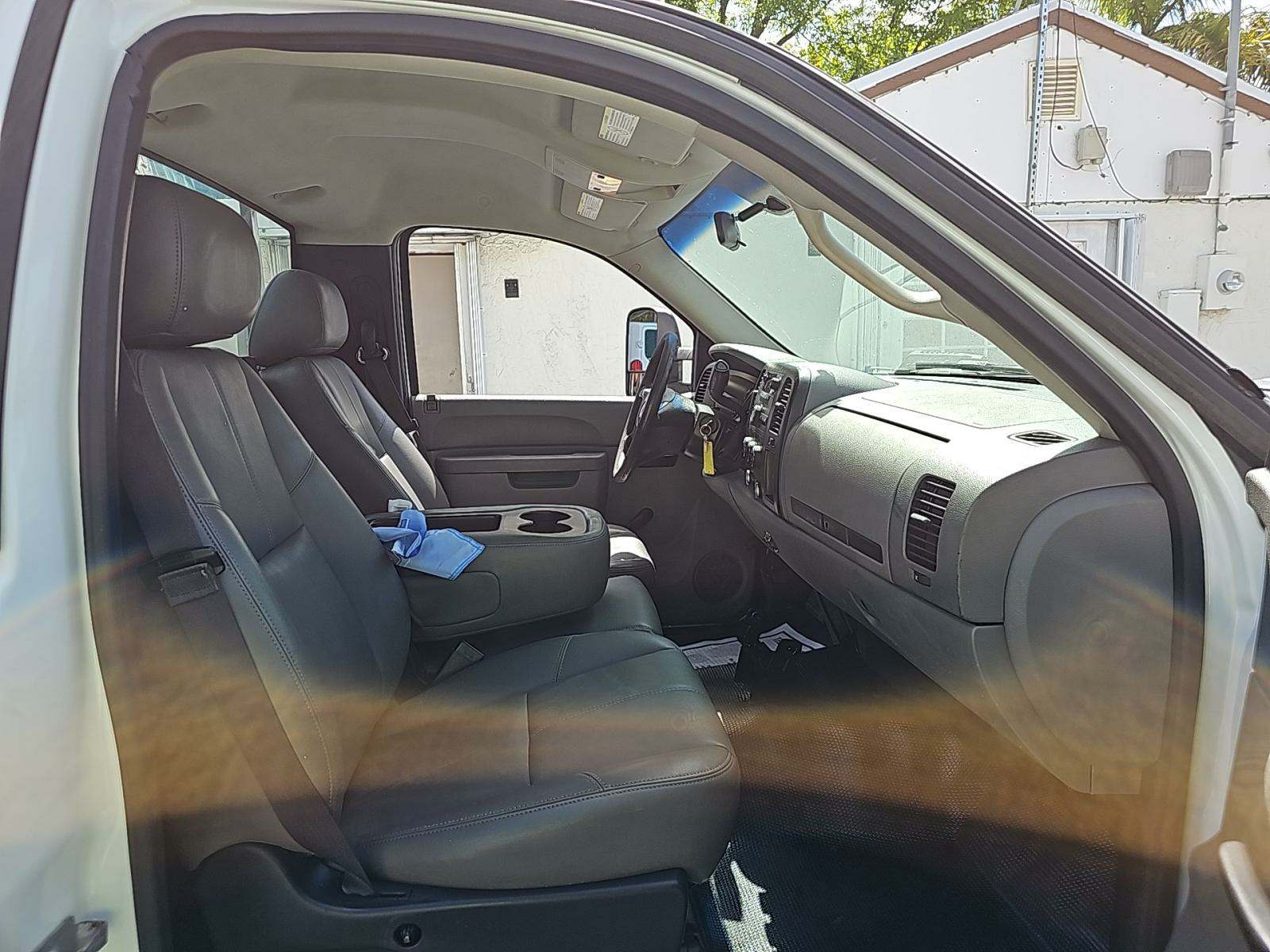 2013 Chevrolet Silverado 2500HD Work Truck RWD