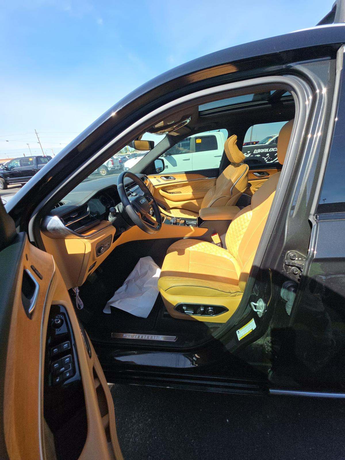 2023 Jeep Grand Cherokee L Summit Reserve AWD