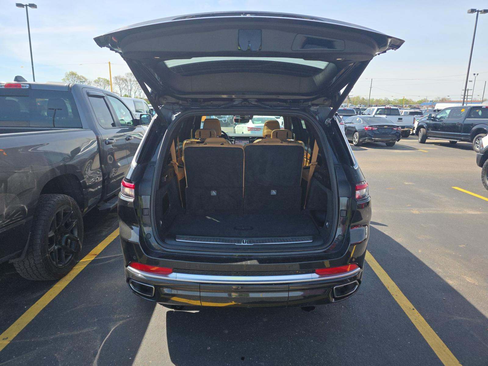 2023 Jeep Grand Cherokee L Summit Reserve AWD
