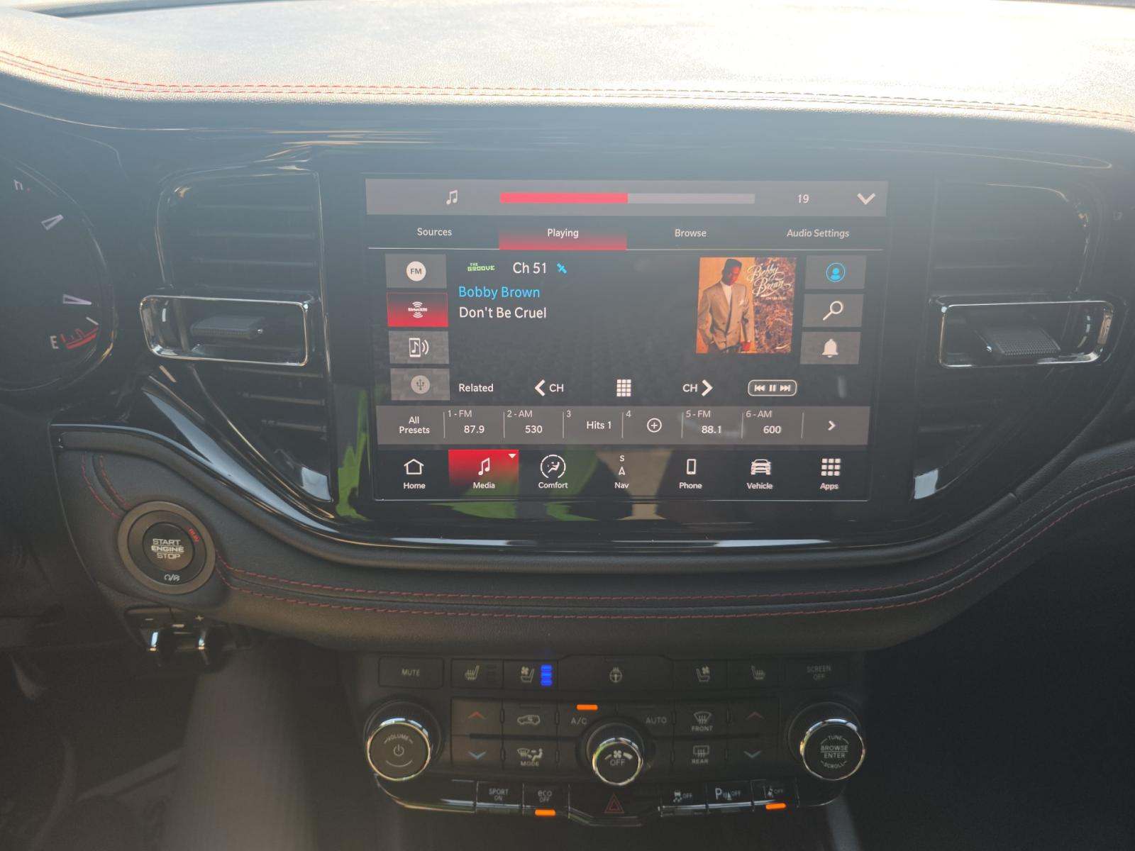 DODGE CHALLENGER - 10