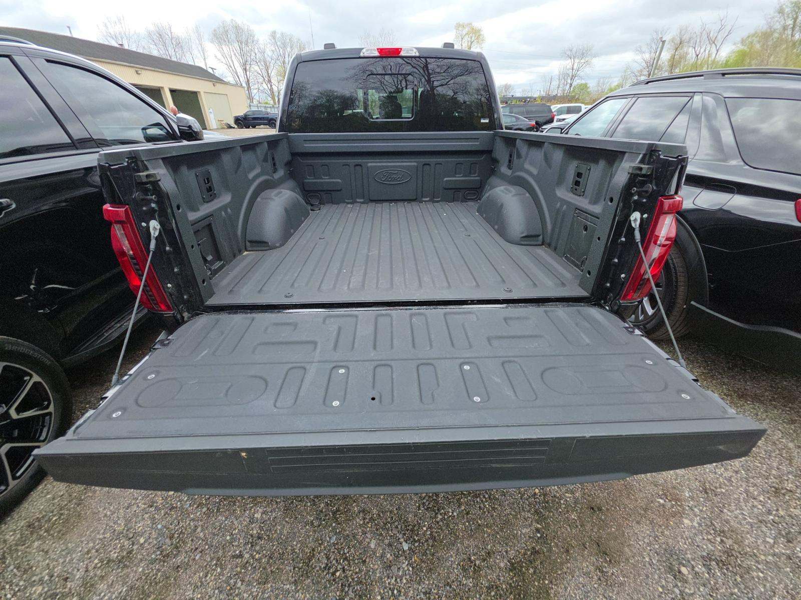 2025 Ford F-150 XLT AWD