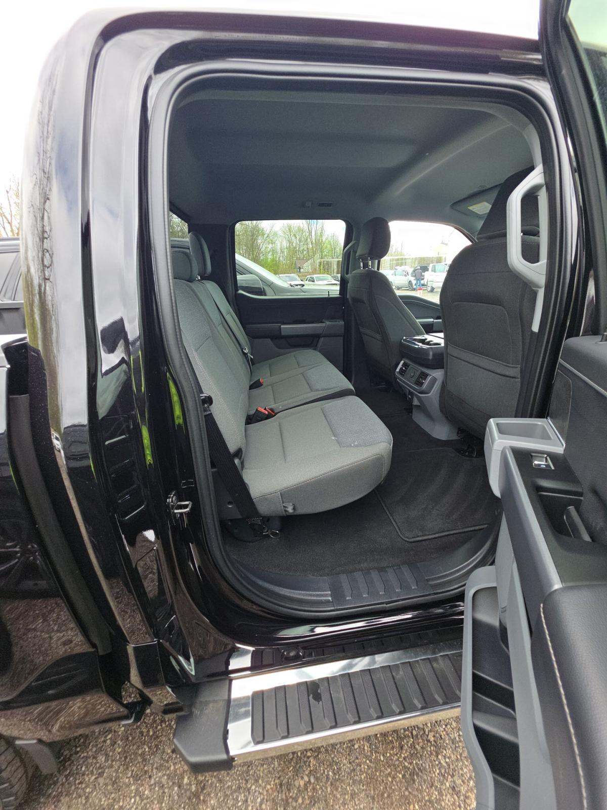 2025 Ford F-150 XLT AWD