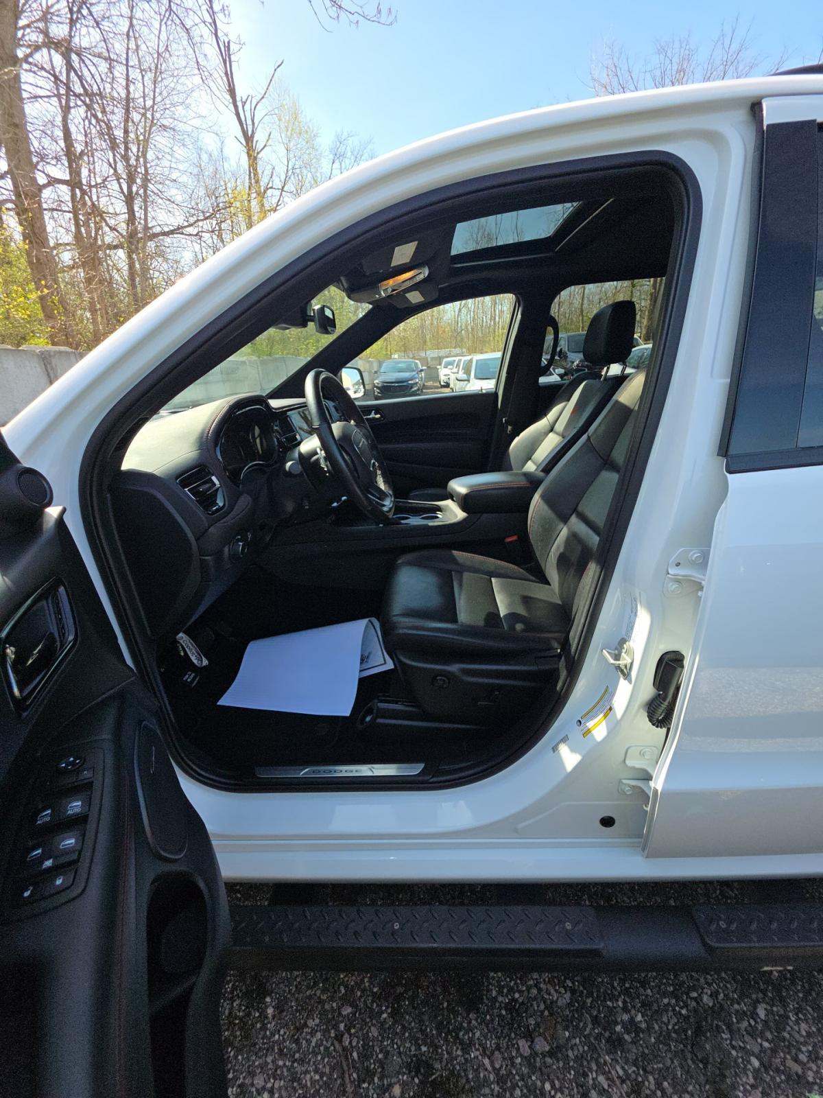 DODGE CHALLENGER - 6