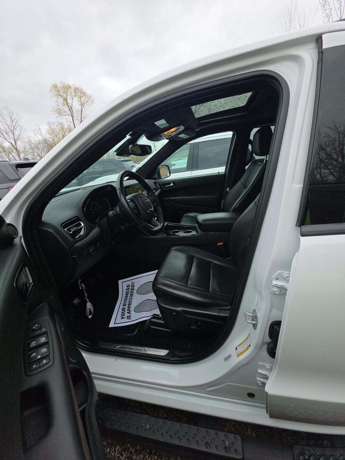 DODGE CHALLENGER - 6