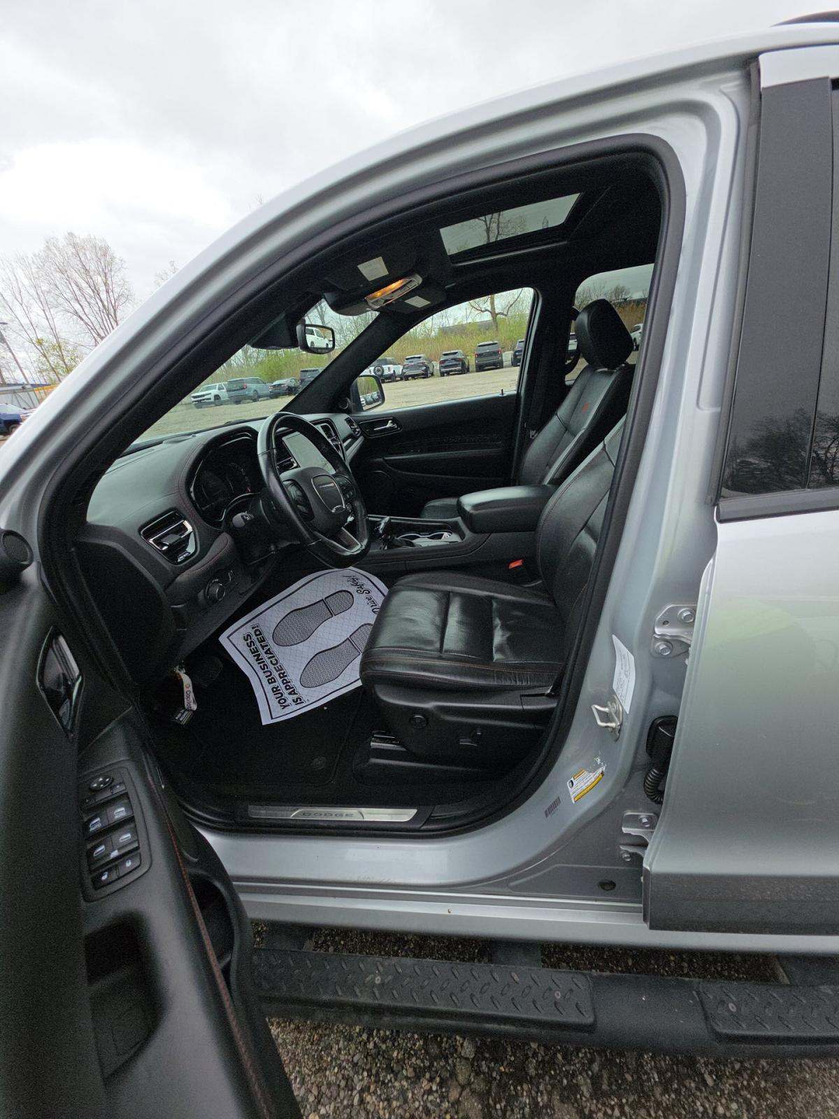 DODGE CHALLENGER - 6