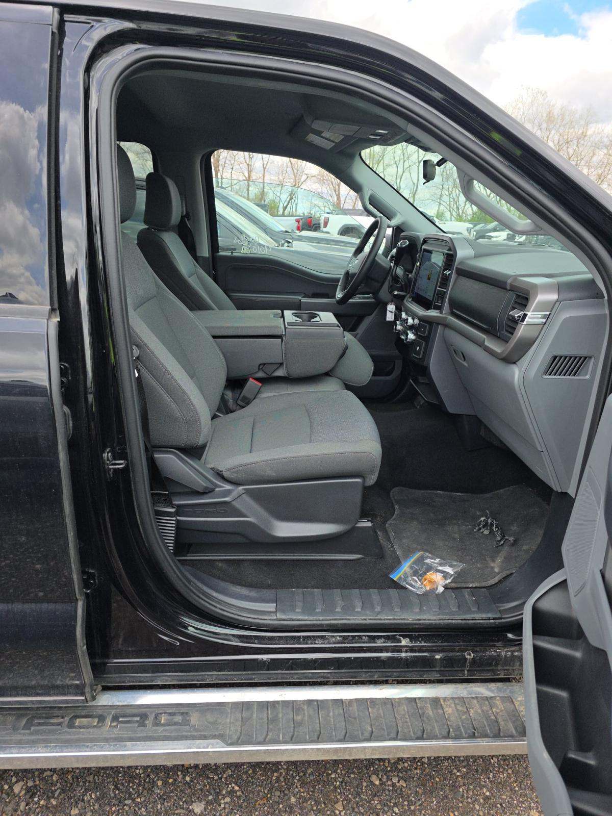 2025 Ford F-150 XLT AWD