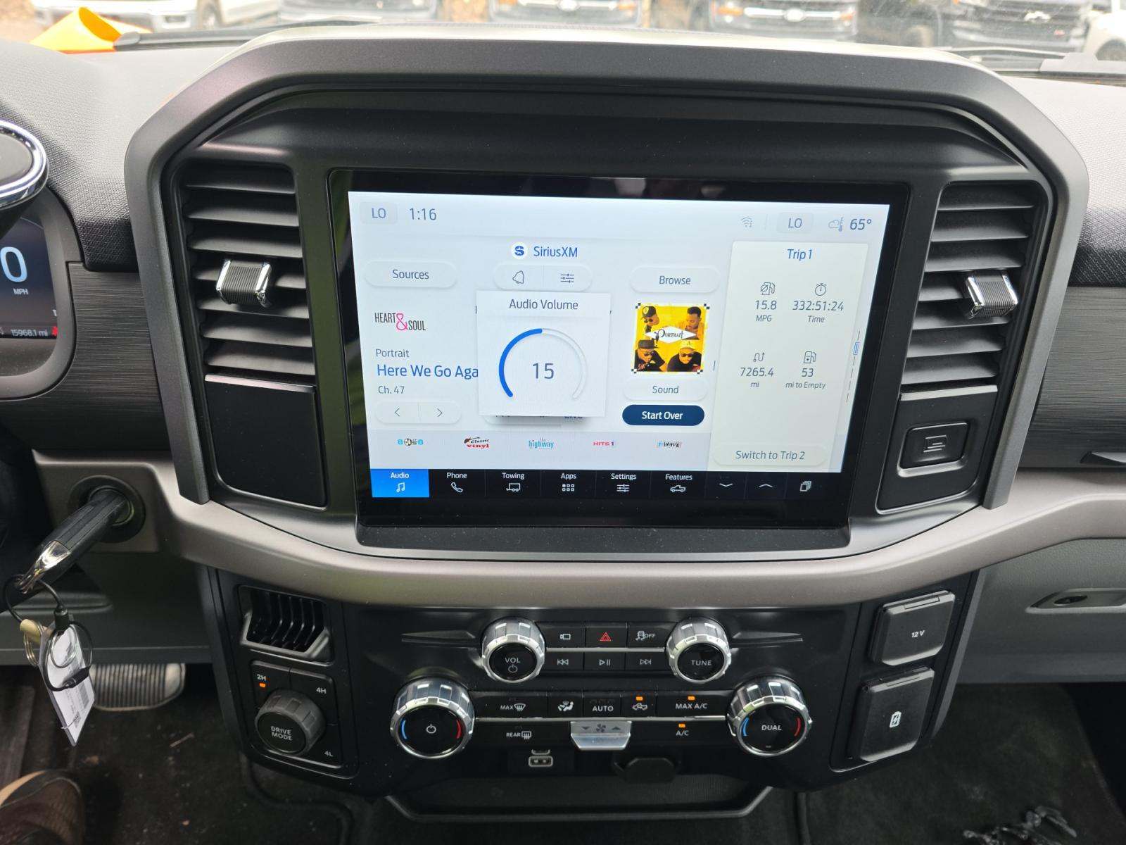2025 Ford F-150 XLT AWD