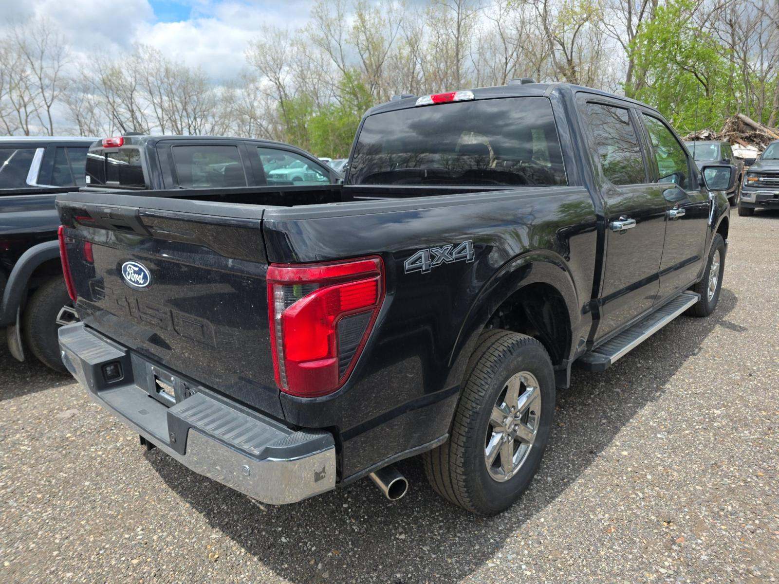 2025 Ford F-150 XLT AWD