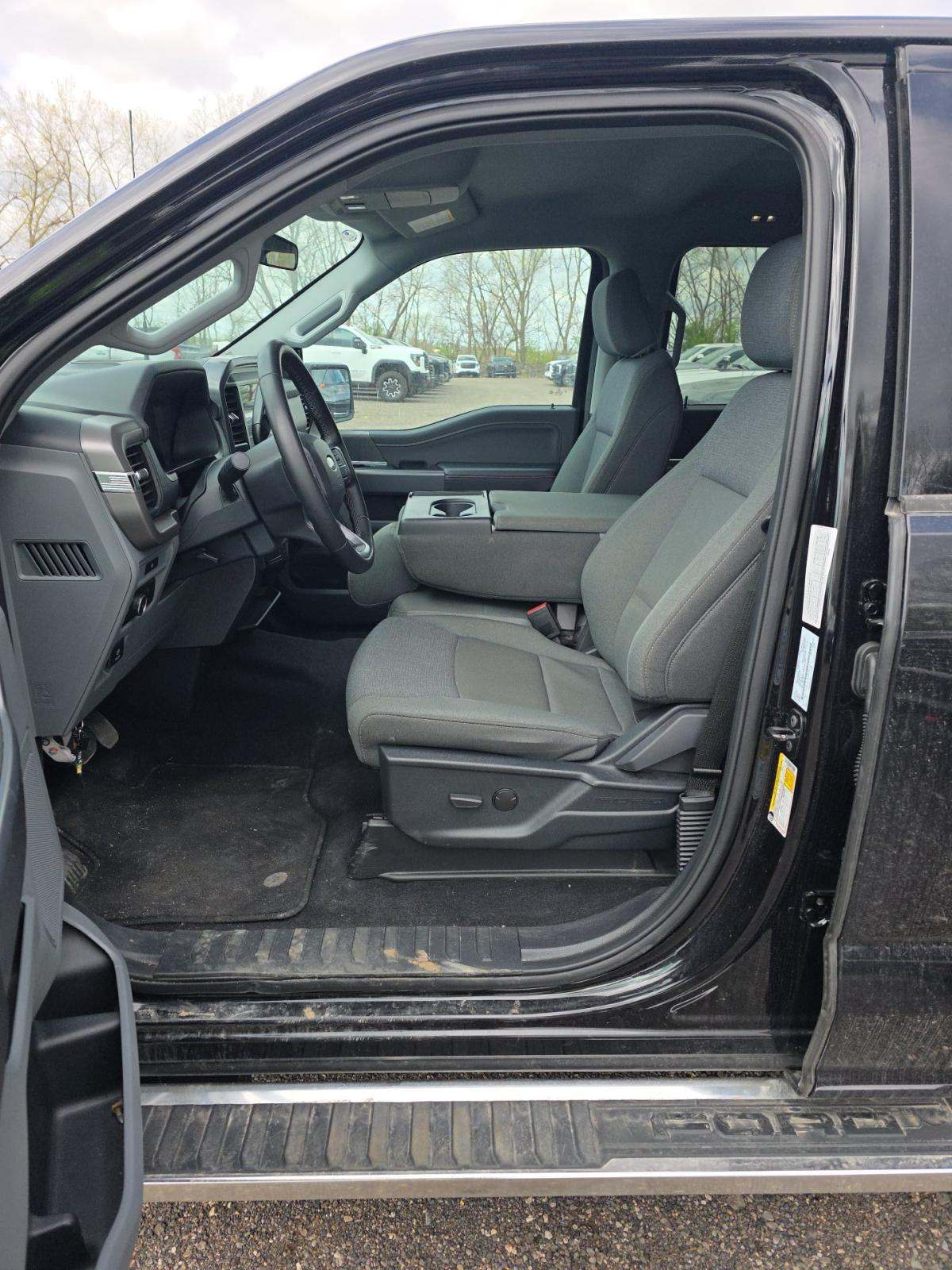 2025 Ford F-150 XLT AWD