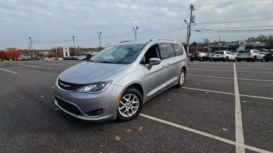 2020 Chrysler Pacifica Touring L 121.6