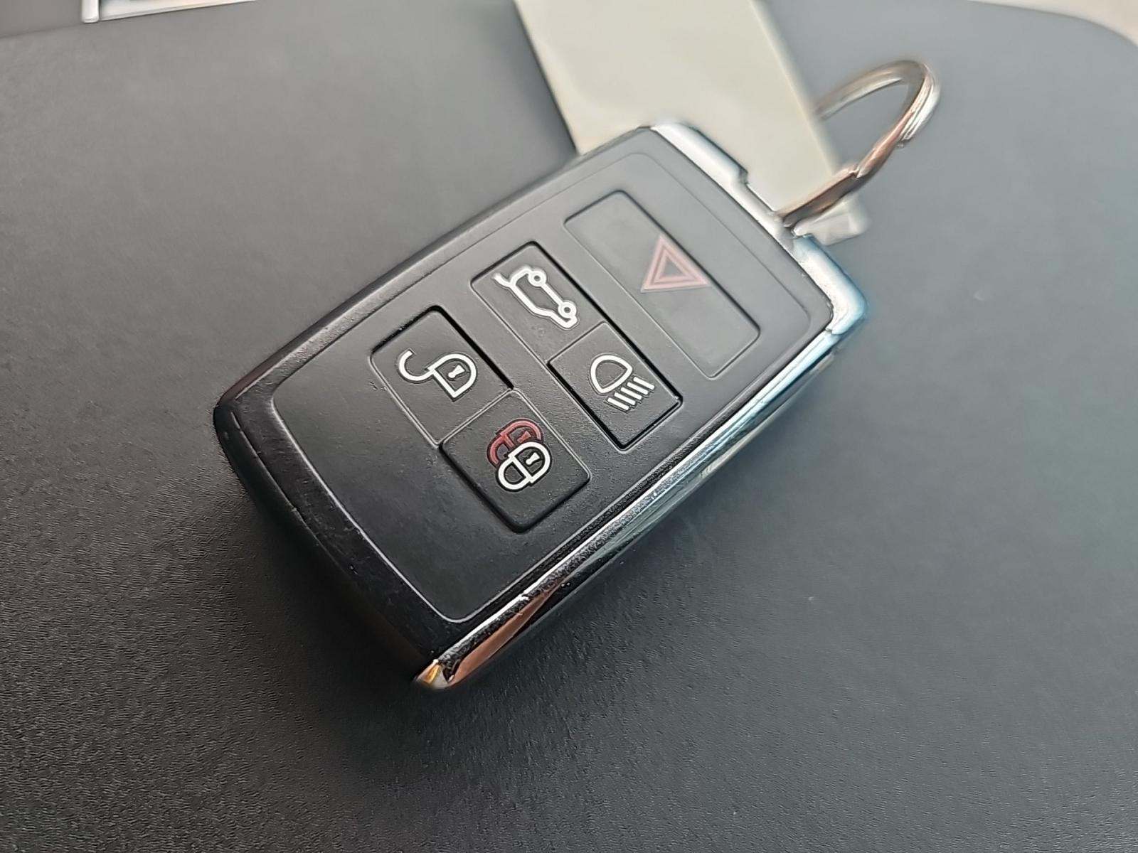 2020 Land Rover Discovery SE AWD