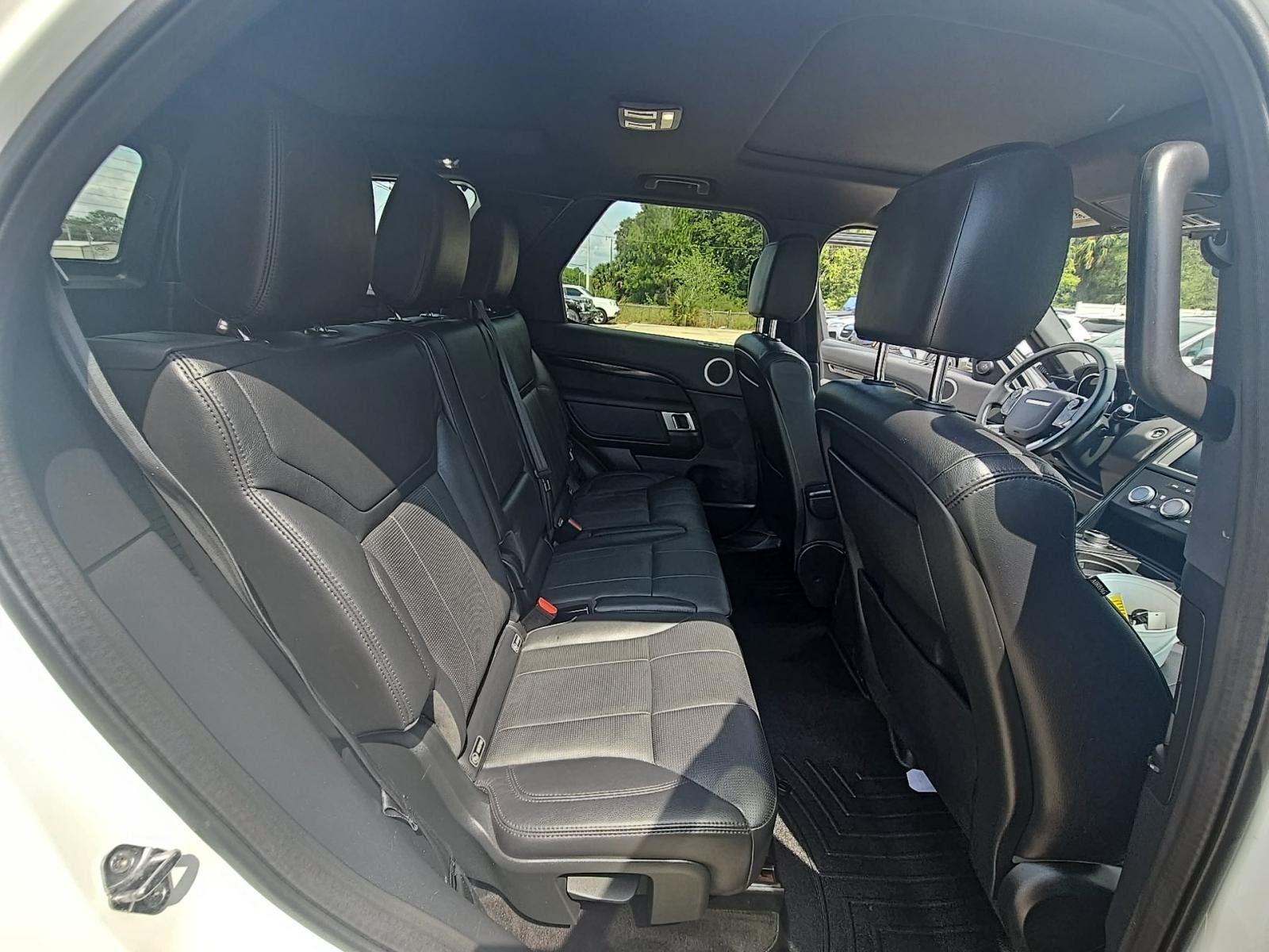 2020 Land Rover Discovery SE AWD