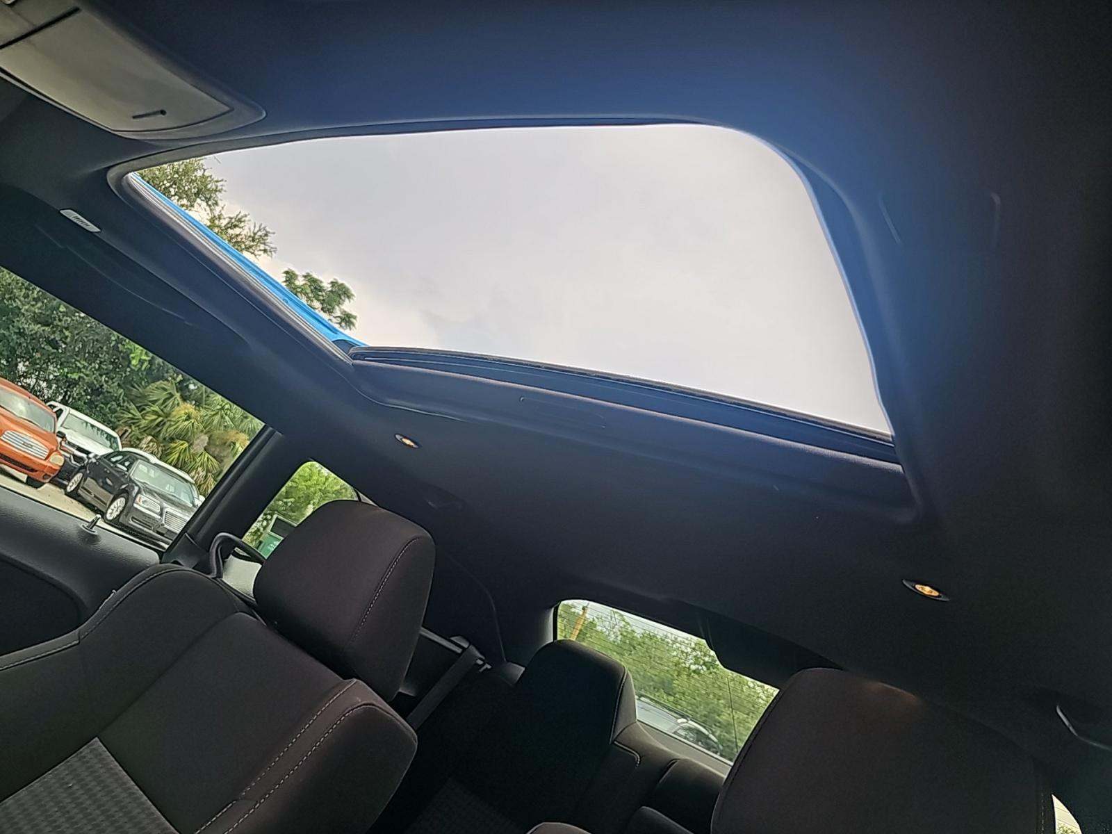 2023 Dodge Challenger R/T RWD