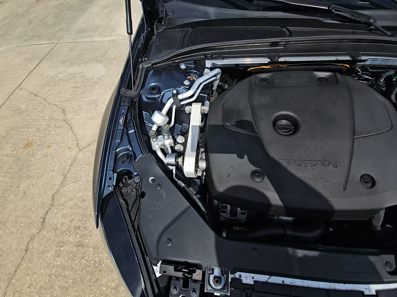 2021 Volvo S60 T5 Momentum AWD