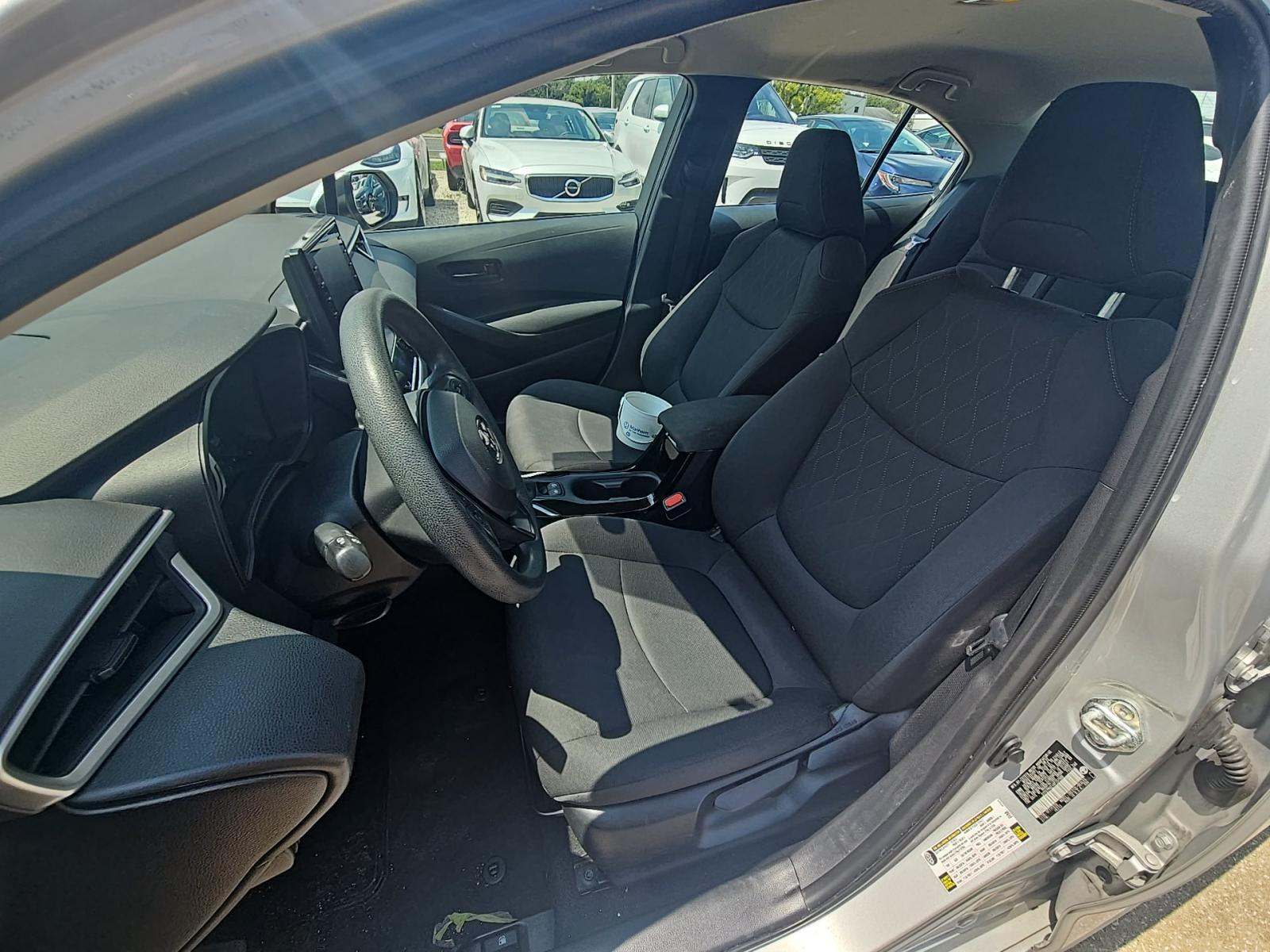 2022 Toyota Corolla LE FWD