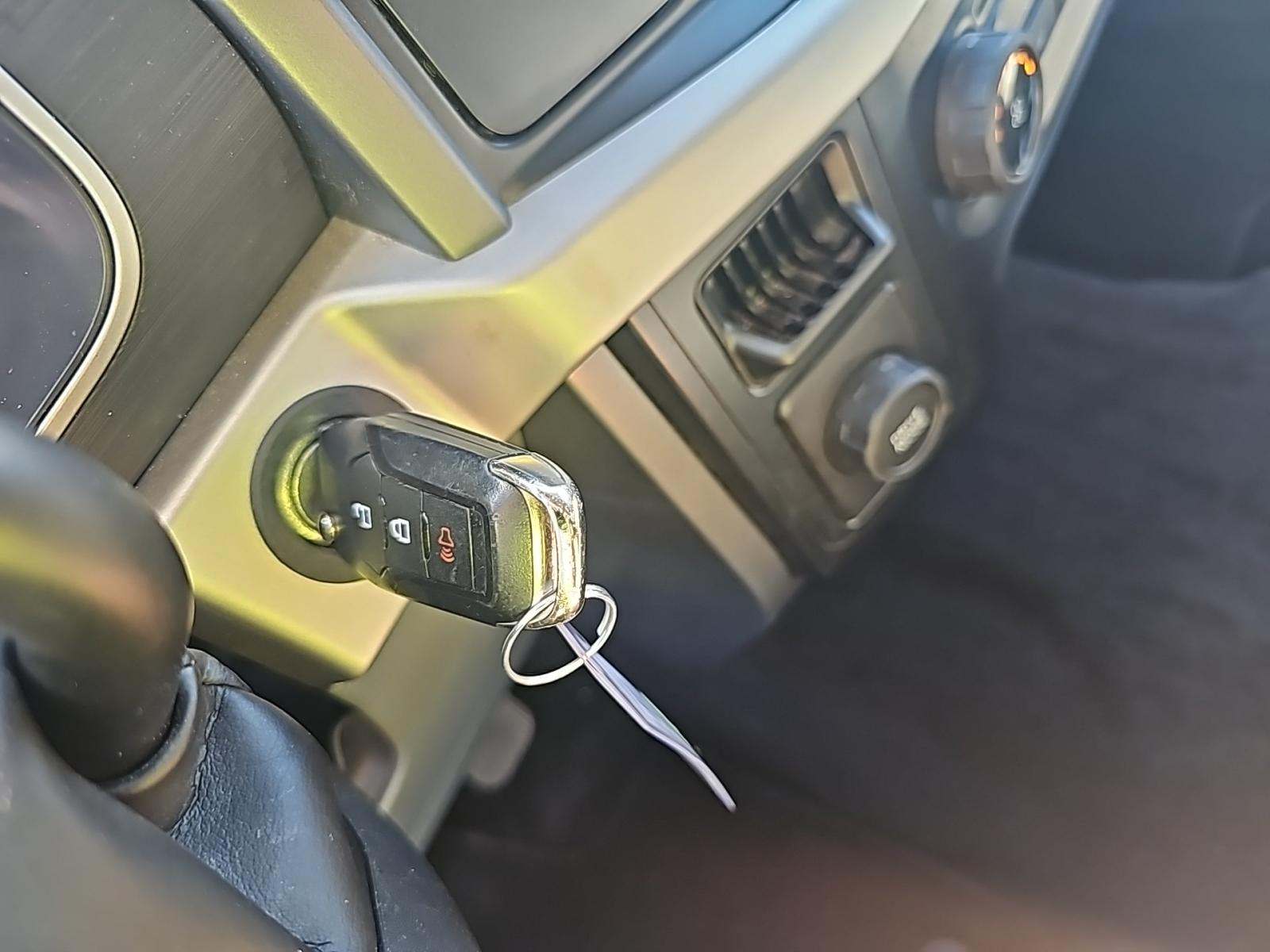 2023 Ford F-150 XLT RWD