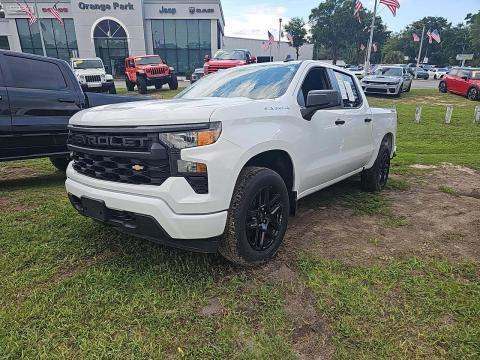 2023 Chevrolet Silverado 1500 Custom AWD