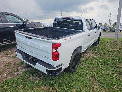 2023 Chevrolet Silverado 1500 Custom AWD
