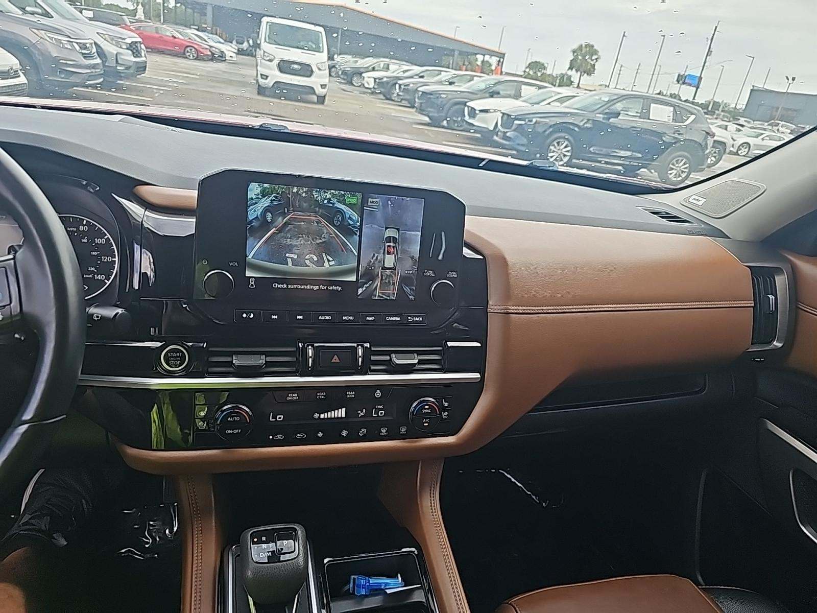 2023 Nissan Pathfinder Platinum AWD