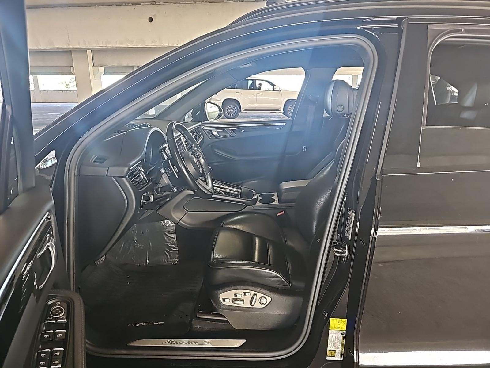 2024 Porsche Macan S AWD