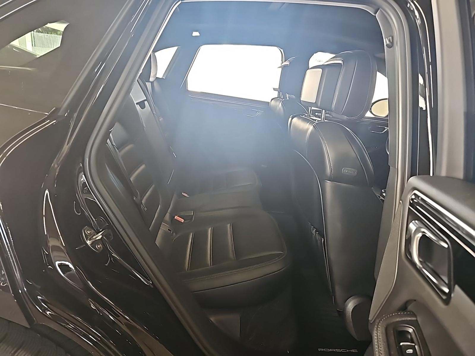 2024 Porsche Macan S AWD