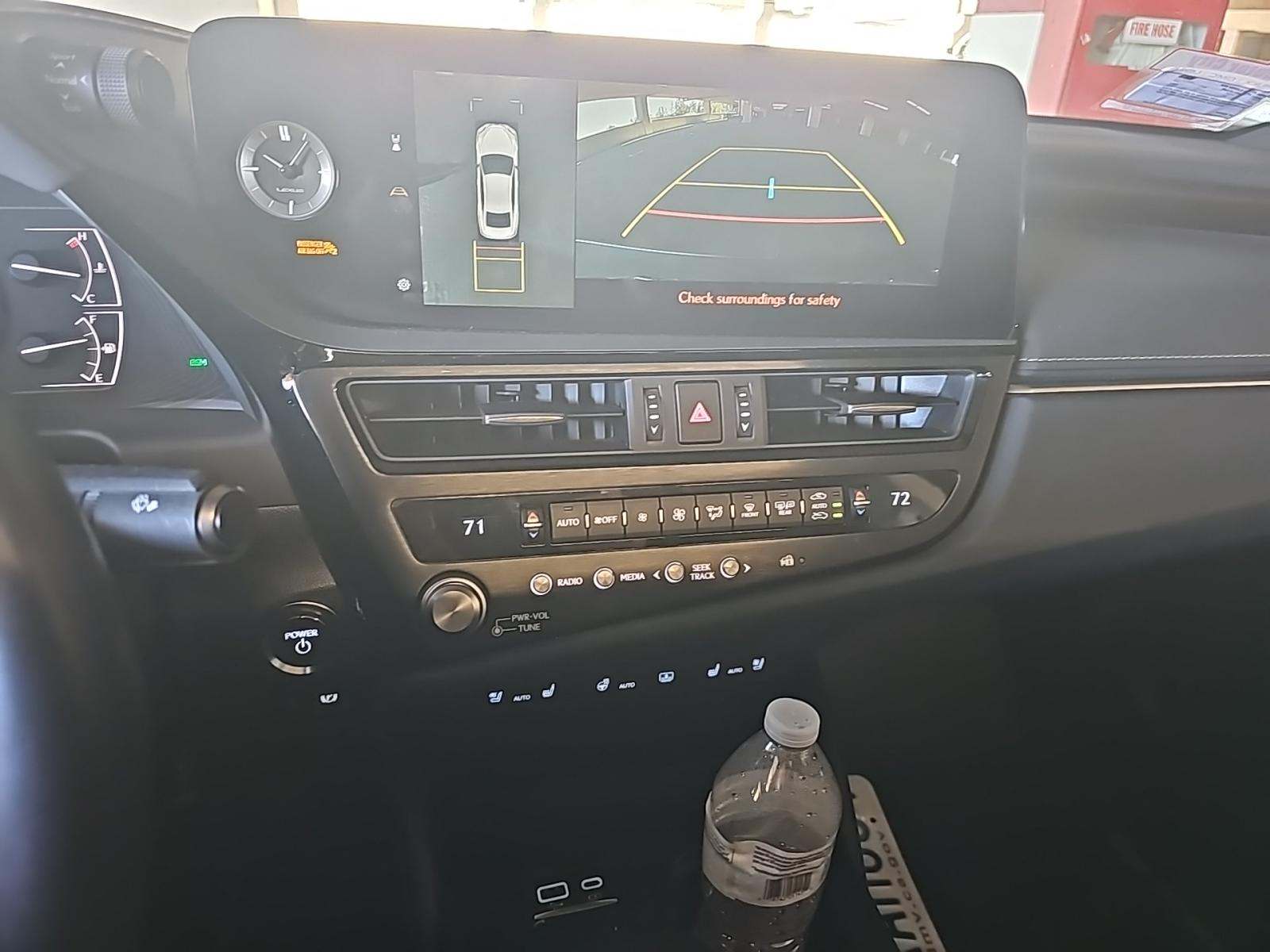 2025 Lexus ES ES 300h Luxury FWD