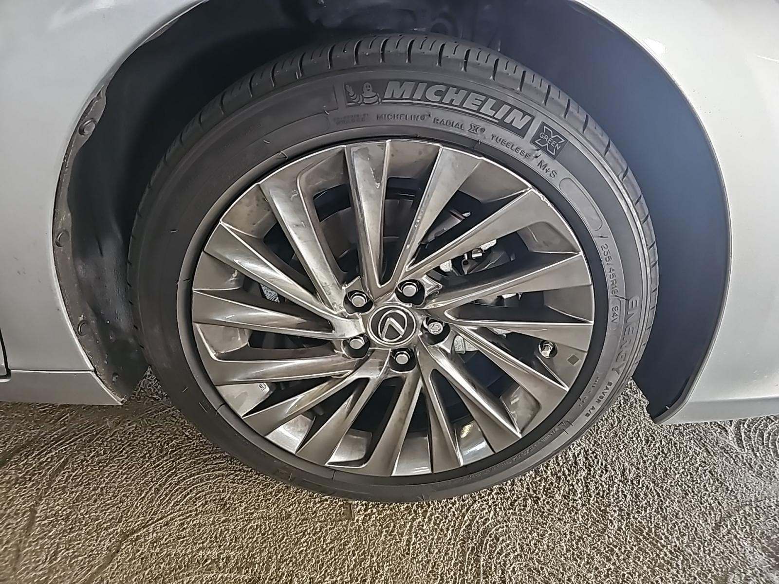 2025 Lexus ES ES 300h Luxury FWD