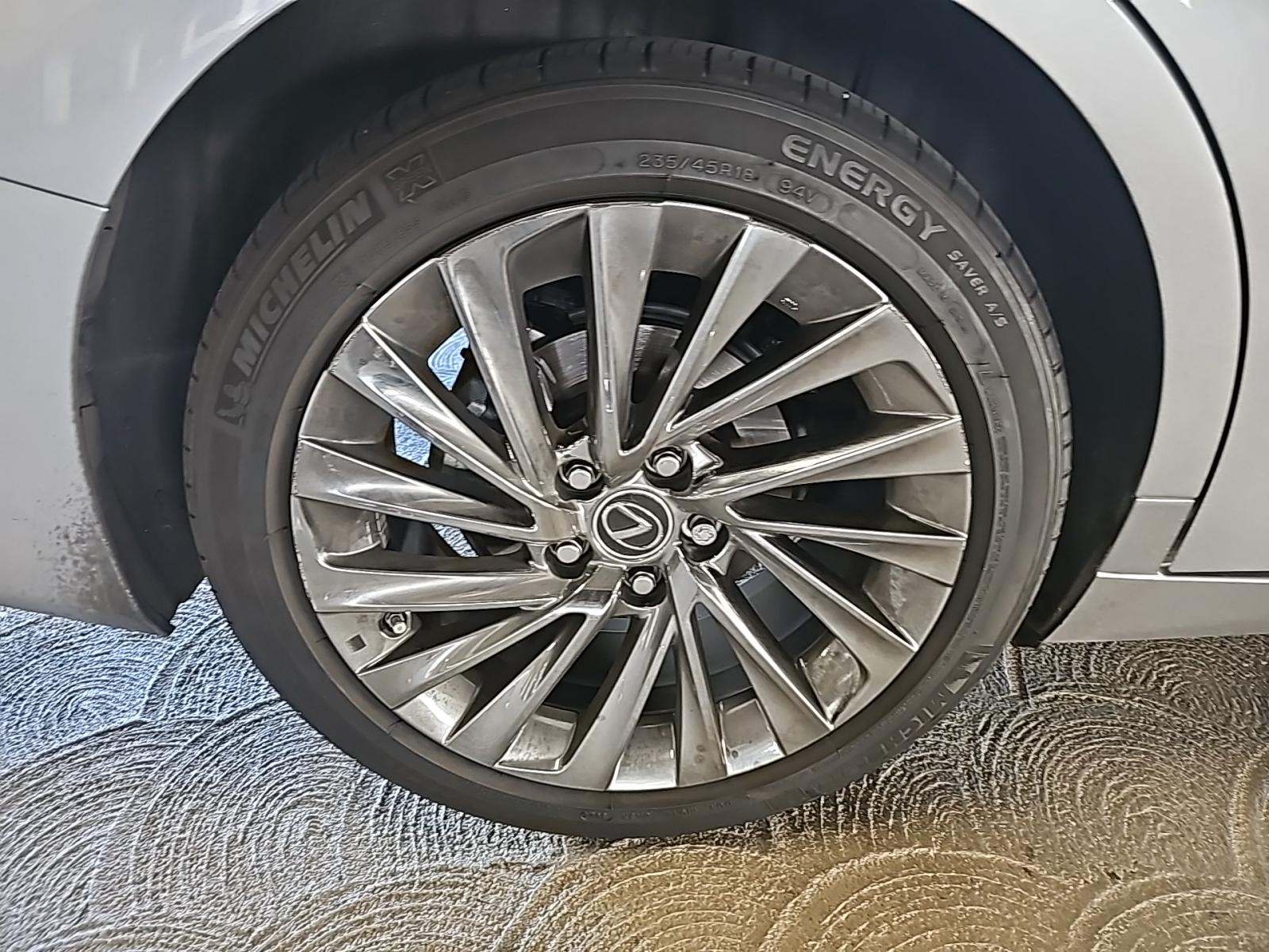 2025 Lexus ES ES 300h Luxury FWD