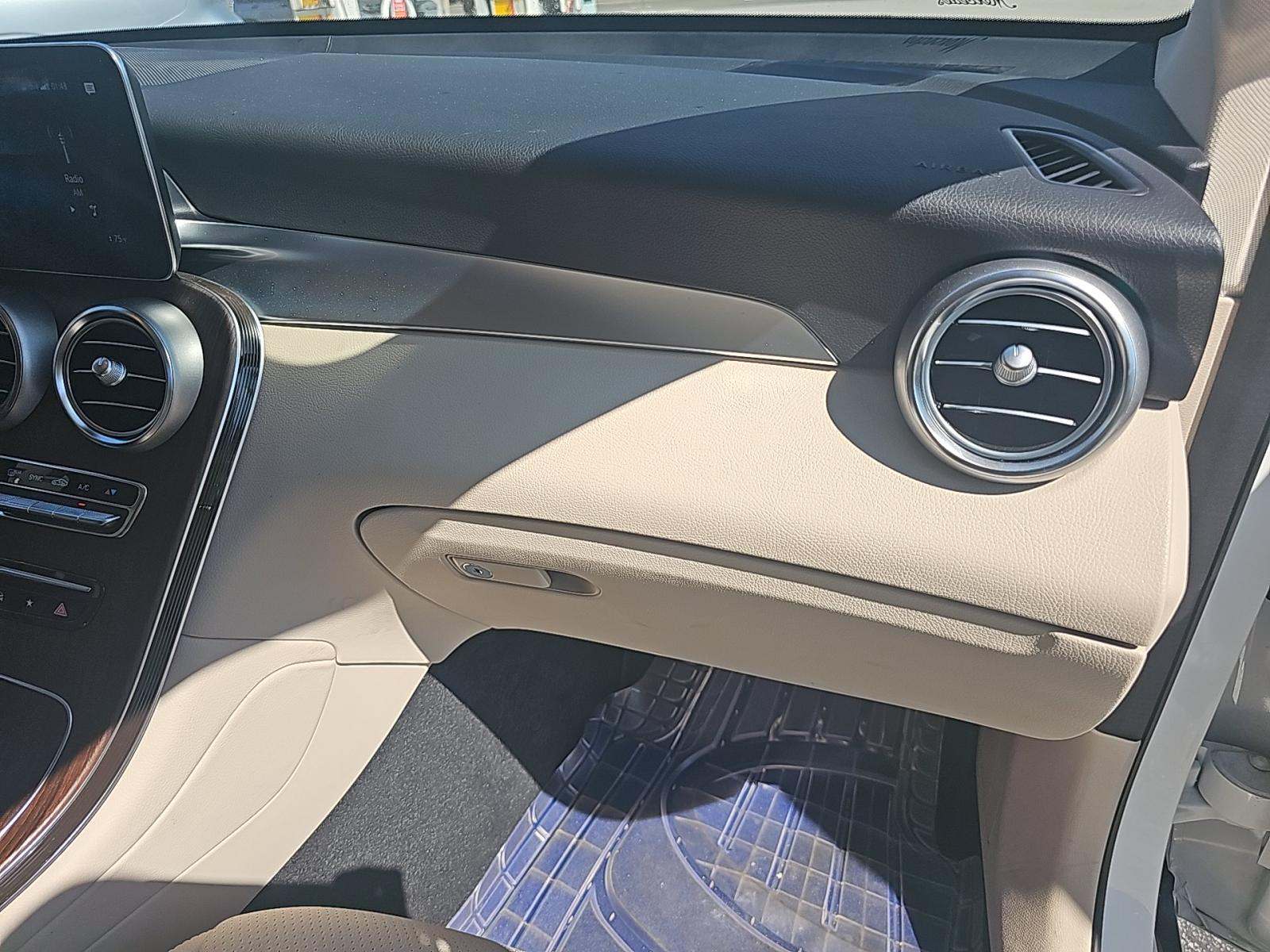 2022 Mercedes-Benz GLC GLC 300 AWD