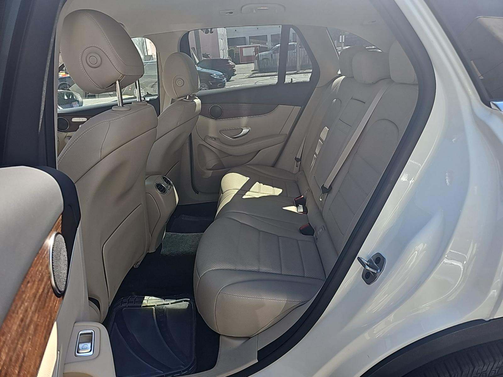 2022 Mercedes-Benz GLC GLC 300 AWD