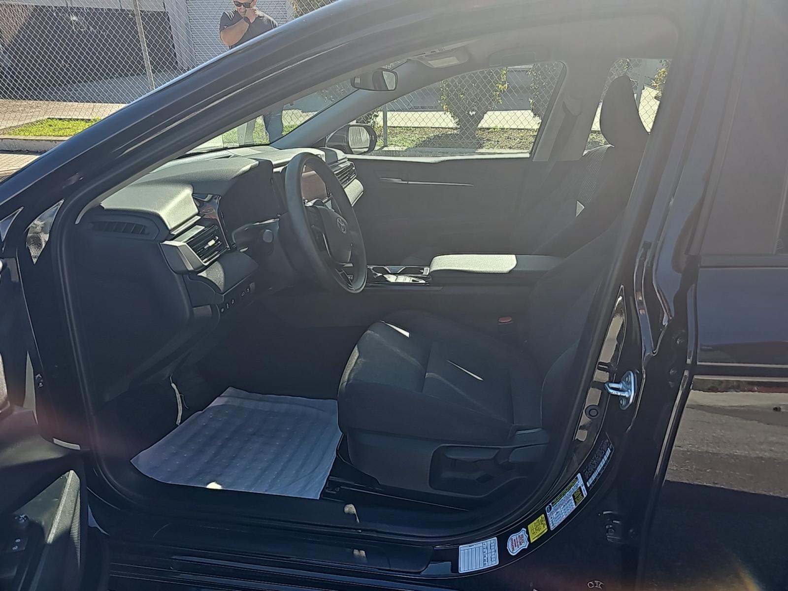 2025 Toyota Camry LE FWD