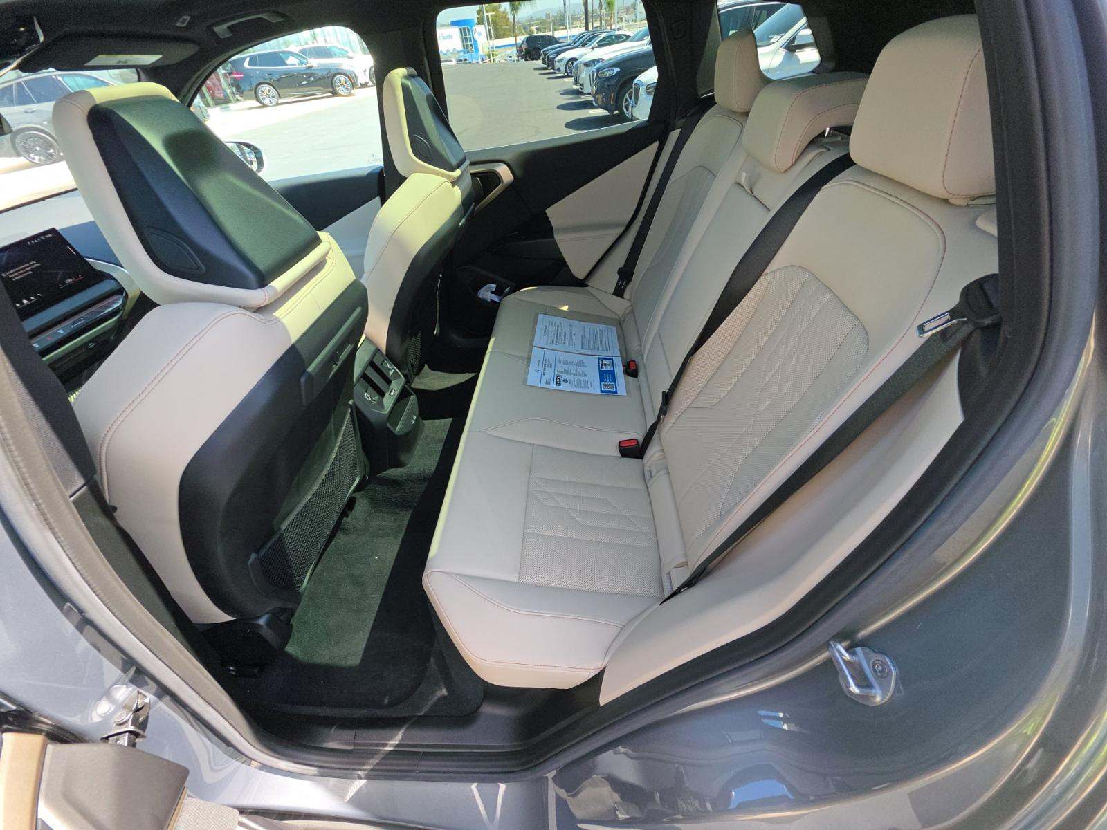 2025 BMW X3 30 xDrive AWD
