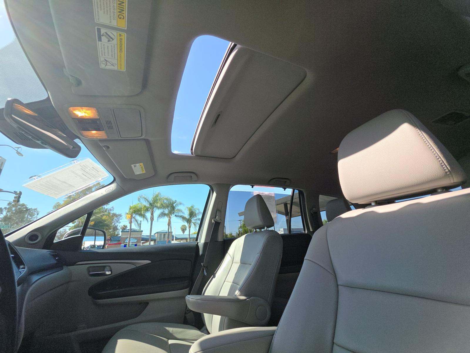 2021 Honda Pilot Special Edition FWD