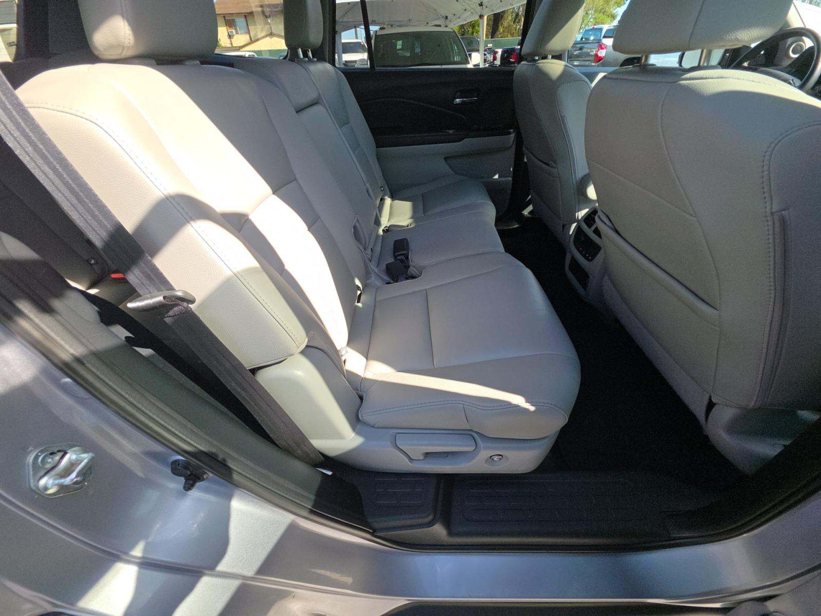 2021 Honda Pilot Special Edition FWD