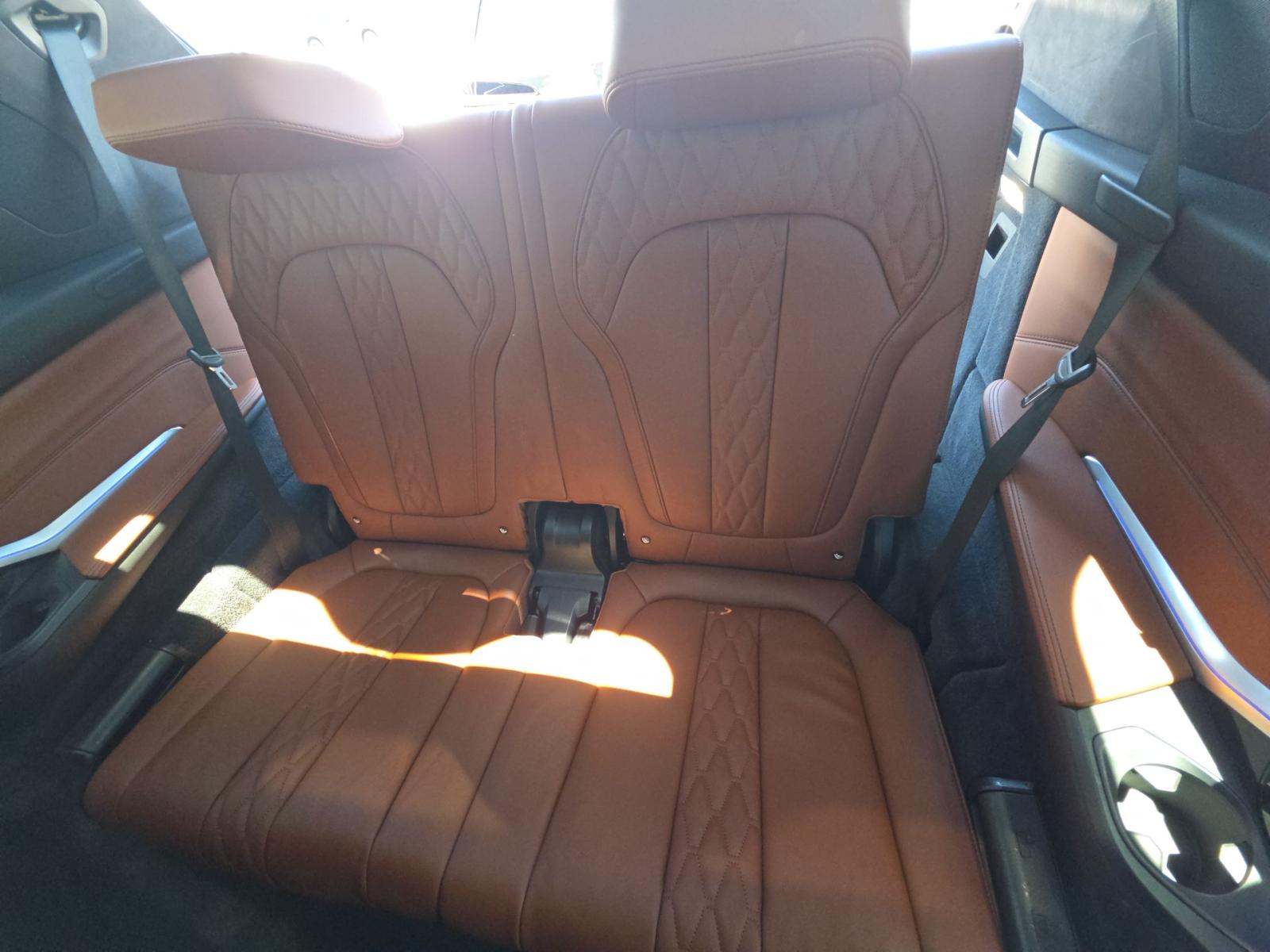 2024 BMW X7 M60i AWD