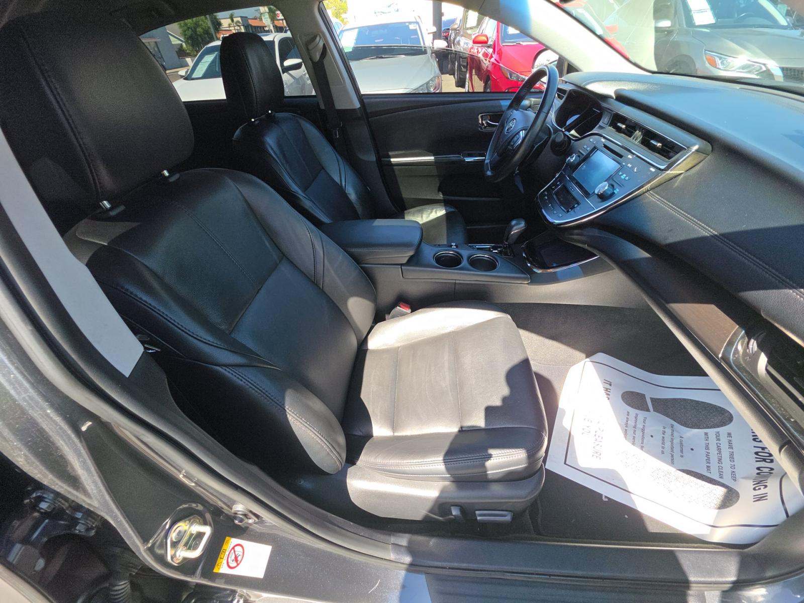 2017 Toyota Avalon XLE Premium FWD