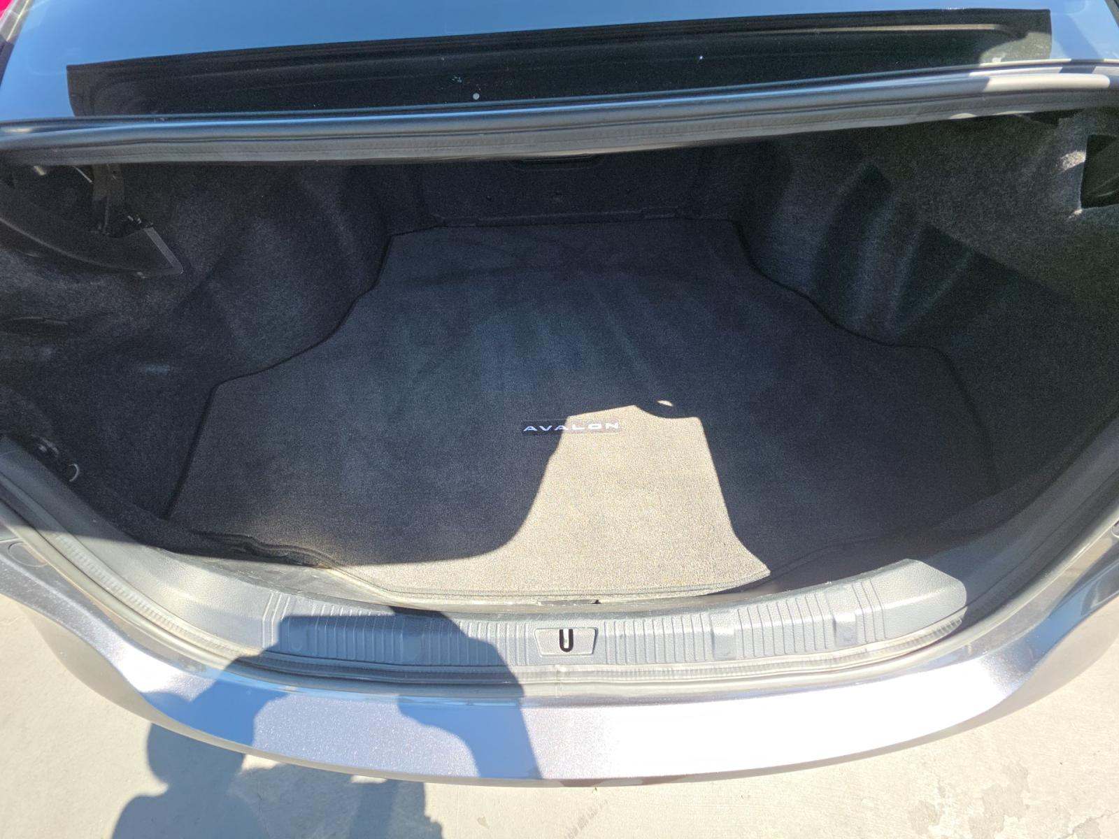 2017 Toyota Avalon XLE Premium FWD